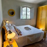 Cabrandano Con Piscina Tra Pesaro E Urbino