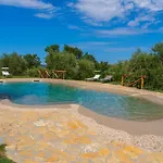 Cabrandano Con Piscina Tra Pesaro E Urbino *