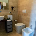 Cabrandano Con Piscina Tra Pesaro E Urbino アパート
