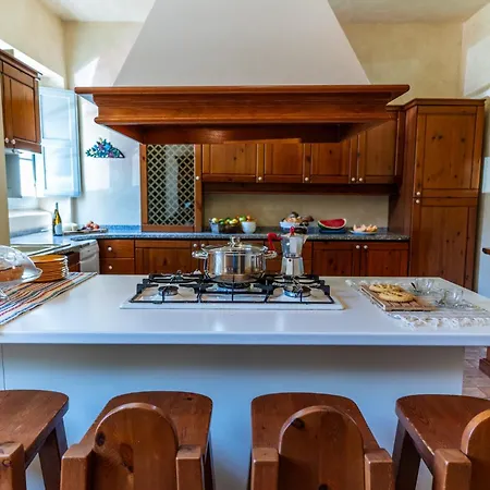 Appartamento Con Piscina In Càbrandano Nelle Marche Italy *