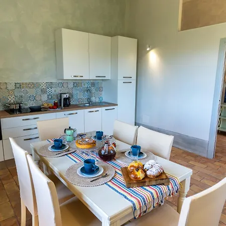 Con Piscina In Càbrandano Nelle Marche Italy Montecalvo in Foglia