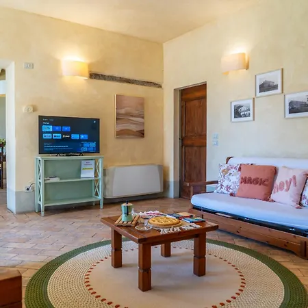 Appartamento Con Piscina In Càbrandano Nelle Marche Italy *