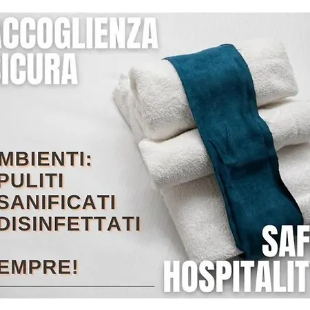 Con Piscina In Càbrandano Nelle Marche Italy Montecalvo in Foglia