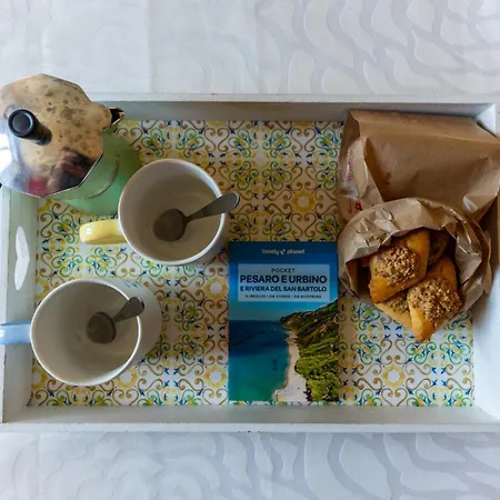 Con Piscina In Càbrandano Nelle Marche Italy Montecalvo in Foglia