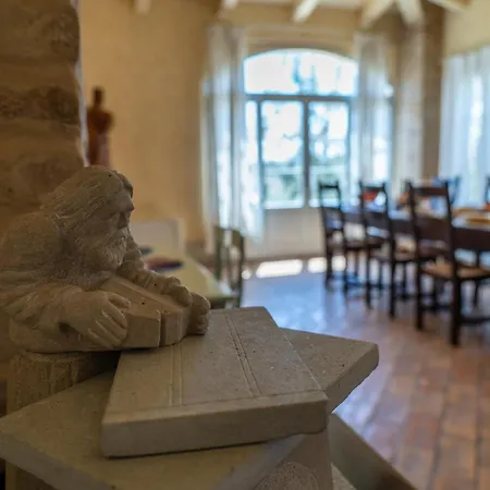 Con Piscina In Càbrandano Nelle Marche Italy Appartamento