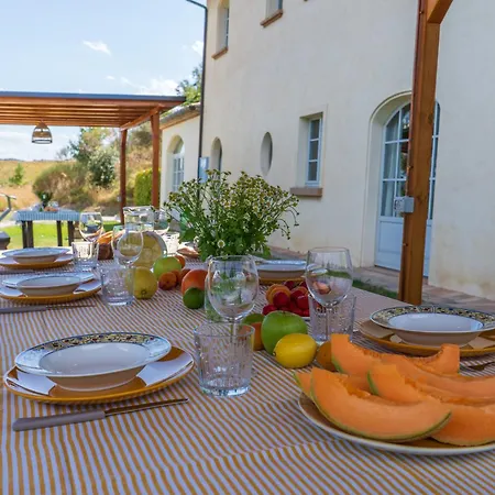 Appartamento Con Piscina In Càbrandano Nelle Marche Italy *