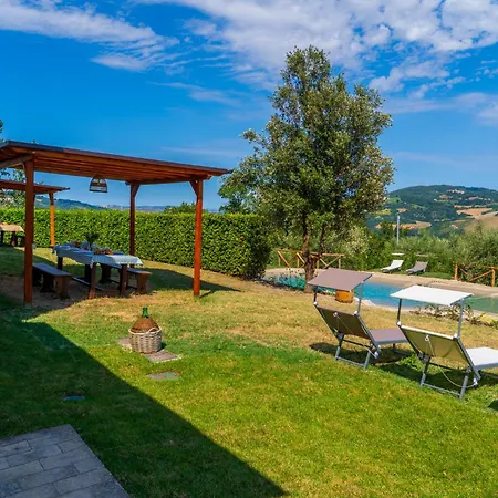 Con Piscina In Càbrandano Nelle Marche Italy Appartamento