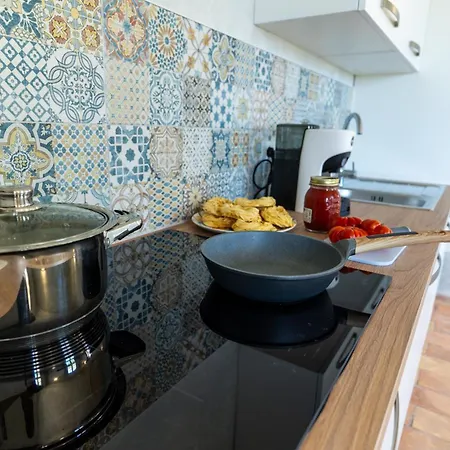 Appartamento Con Piscina In Càbrandano Nelle Marche Italy *