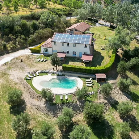 Con Piscina In Càbrandano Nelle Marche Italy * Montecalvo in Foglia