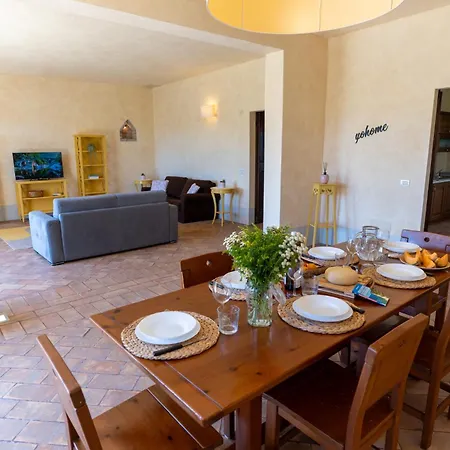 Con Piscina In Càbrandano Nelle Marche Italy *