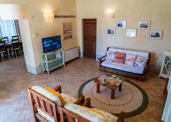 Cabrandano Con Piscina Tra Pesaro E Urbino * Montecalvo in Foglia